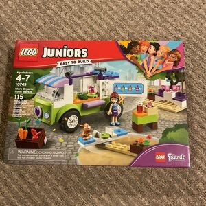 LEGO Juniors Friends Mia’s Organic Market Set brand new sealed 10749 115 pieces
